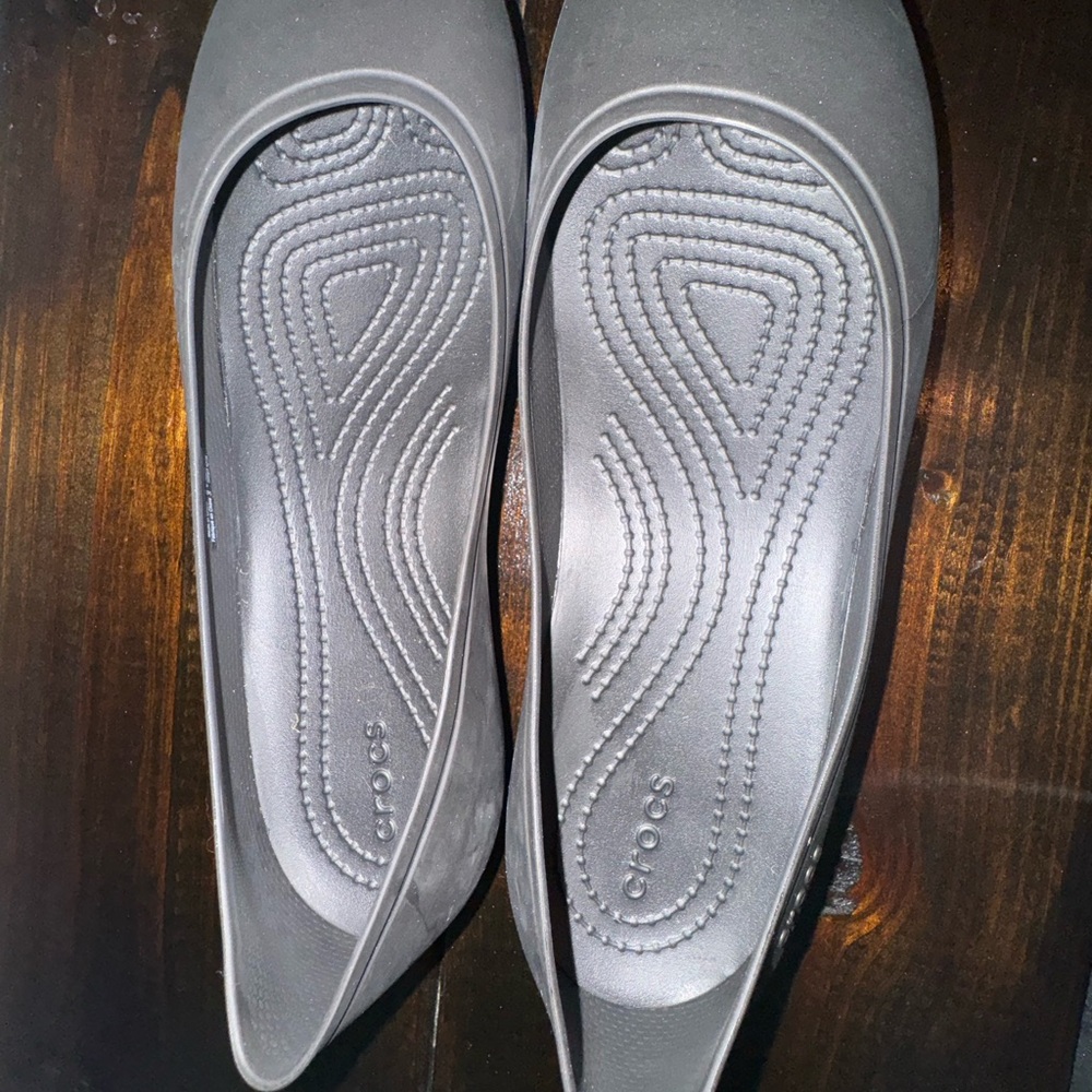 CROCS black Brooklyn  Flats Slip-On Comfort Shoes great sale